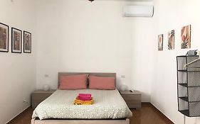 Lol Apartment